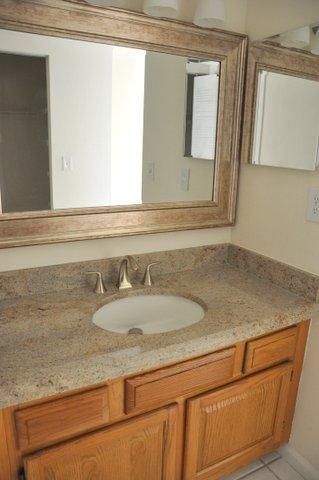 For Rent: $3,000 (3 beds, 2 baths, 1389 Square Feet)