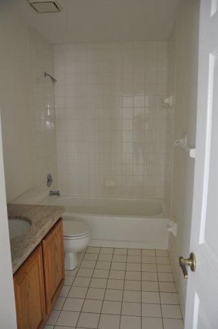 For Rent: $3,000 (3 beds, 2 baths, 1389 Square Feet)