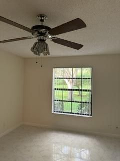 For Rent: $3,000 (3 beds, 2 baths, 1389 Square Feet)