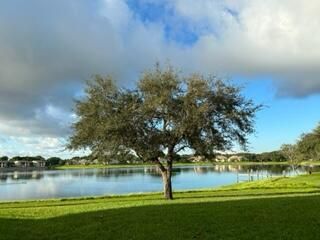 For Rent: $3,000 (3 beds, 2 baths, 1389 Square Feet)