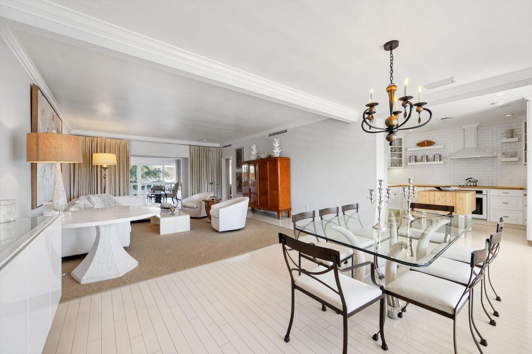 待售: $2,385,000 (2 贝兹, 2 浴室, 1274 平方英尺)