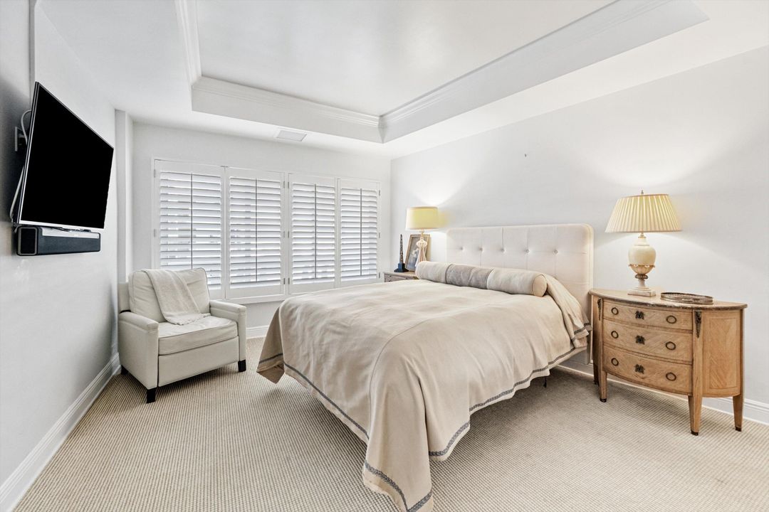 待售: $2,385,000 (2 贝兹, 2 浴室, 1274 平方英尺)