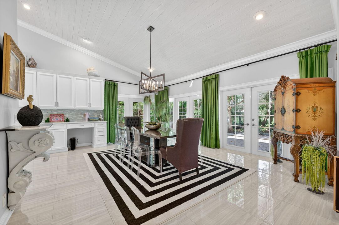 Active With Contract: $2,150,000 (4 beds, 4 baths, 3554 Square Feet)