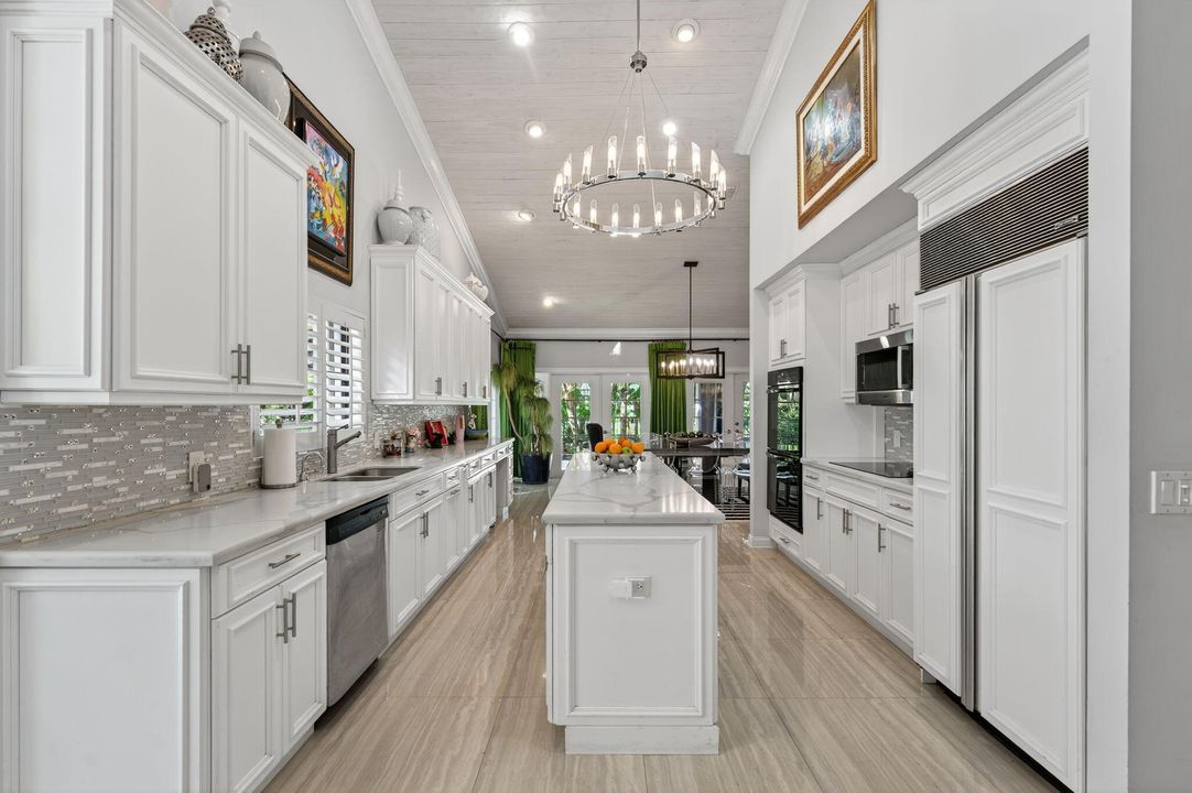 Active With Contract: $2,150,000 (4 beds, 4 baths, 3554 Square Feet)