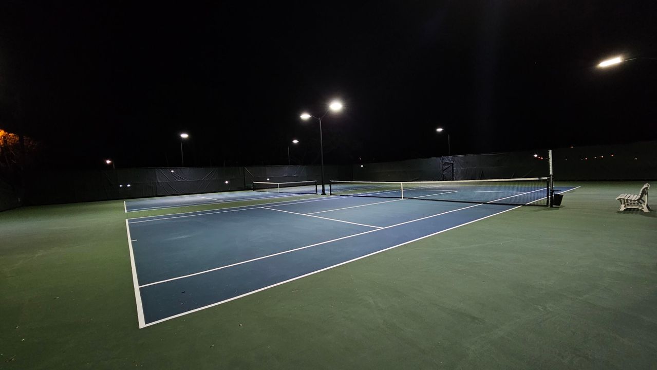 For Sale: $500,000 (3 beds, 2 baths, 1132 Square Feet)