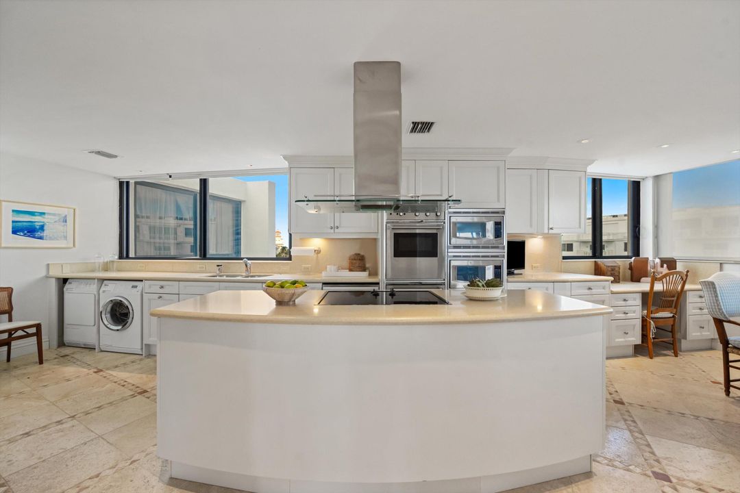 待售: $9,250,000 (3 贝兹, 4 浴室, 3036 平方英尺)