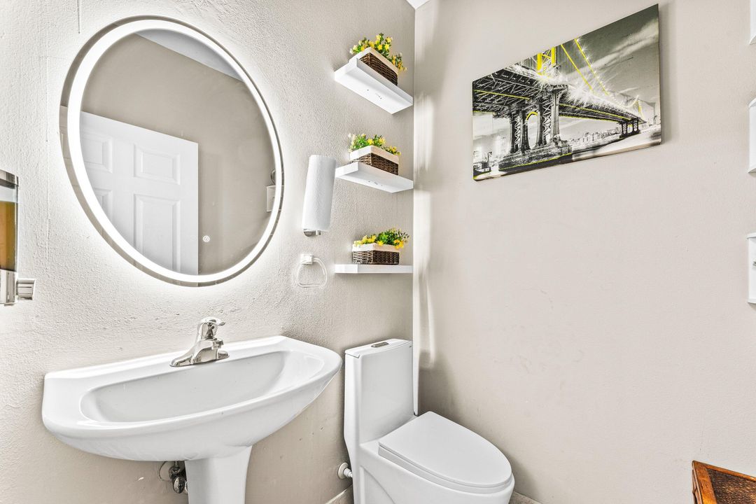 En Venta: $299,000 (3 camas, 2 baños, 1482 Pies cuadrados)