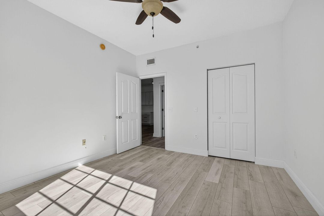 出租: $3,300 (3 贝兹, 2 浴室, 1338 平方英尺)