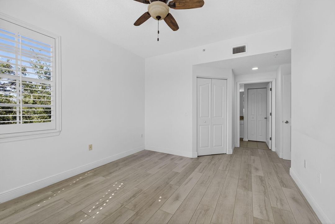 出租: $3,300 (3 贝兹, 2 浴室, 1338 平方英尺)