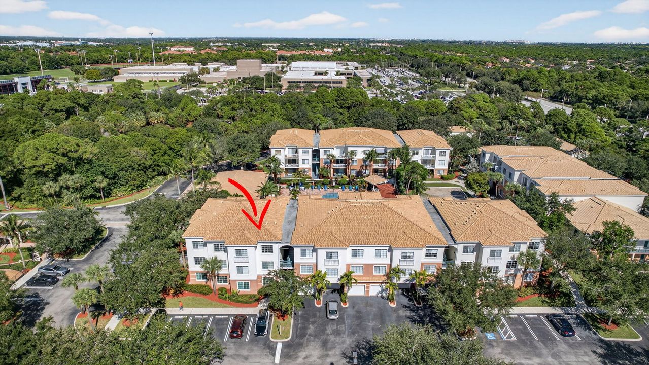 出租: $3,300 (3 贝兹, 2 浴室, 1338 平方英尺)