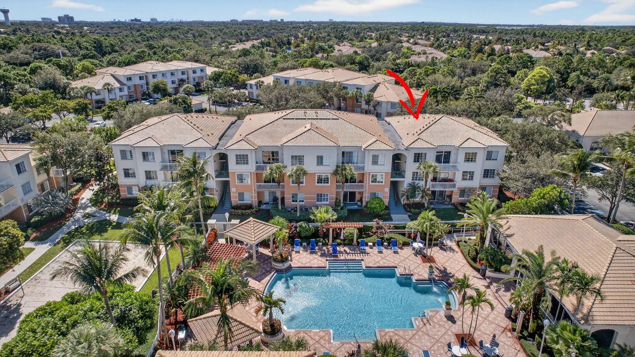 出租: $3,300 (3 贝兹, 2 浴室, 1338 平方英尺)