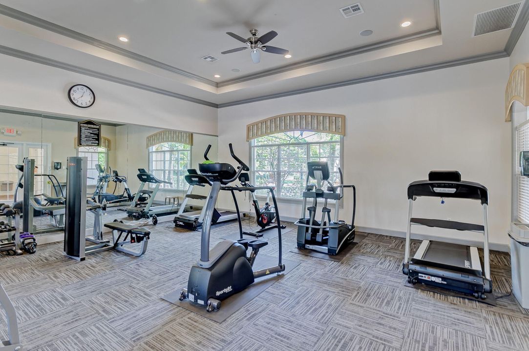 出租: $3,300 (3 贝兹, 2 浴室, 1338 平方英尺)