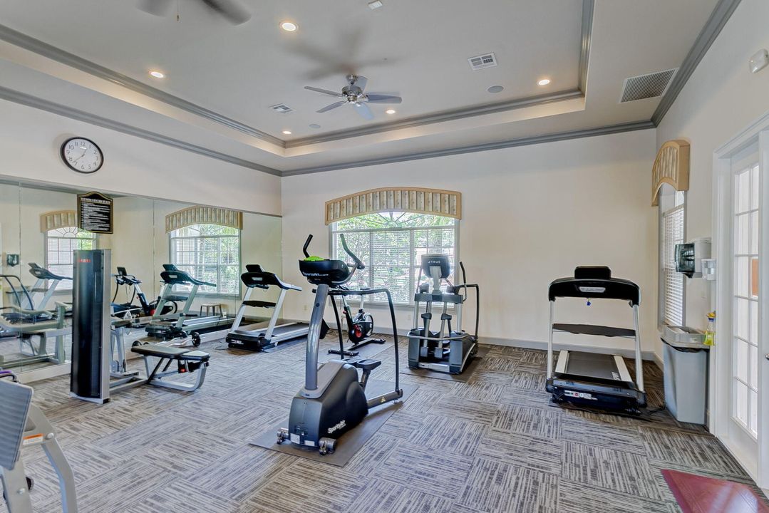 出租: $3,300 (3 贝兹, 2 浴室, 1338 平方英尺)