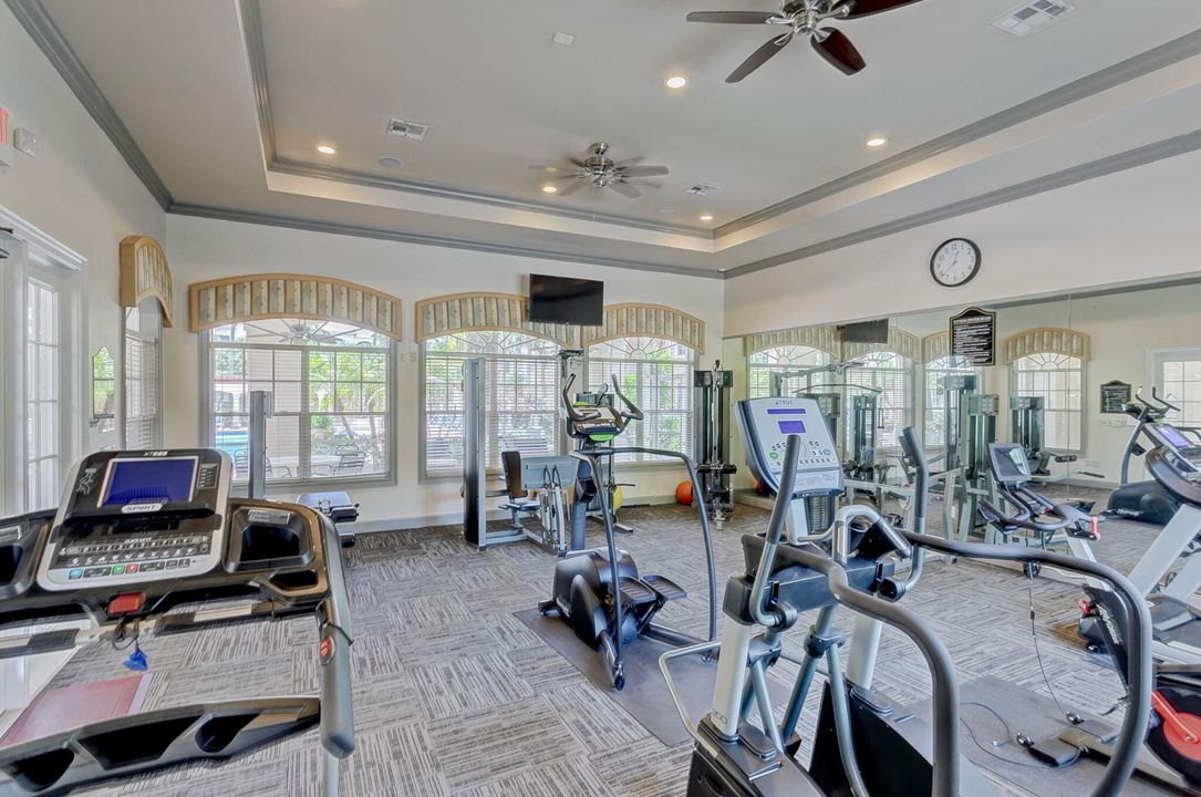 出租: $3,300 (3 贝兹, 2 浴室, 1338 平方英尺)