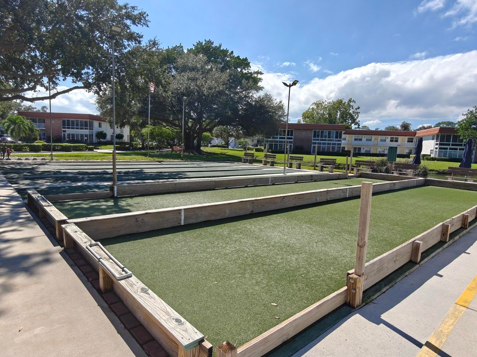 На продажу: $124,999 (1 спален, 1 ванн, 631 Квадратных фут)