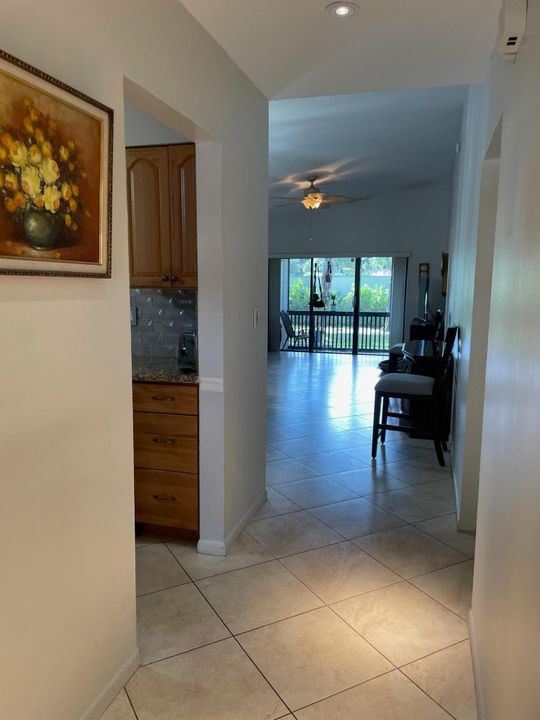 For Sale: $425,000 (2 beds, 2 baths, 1344 Square Feet)