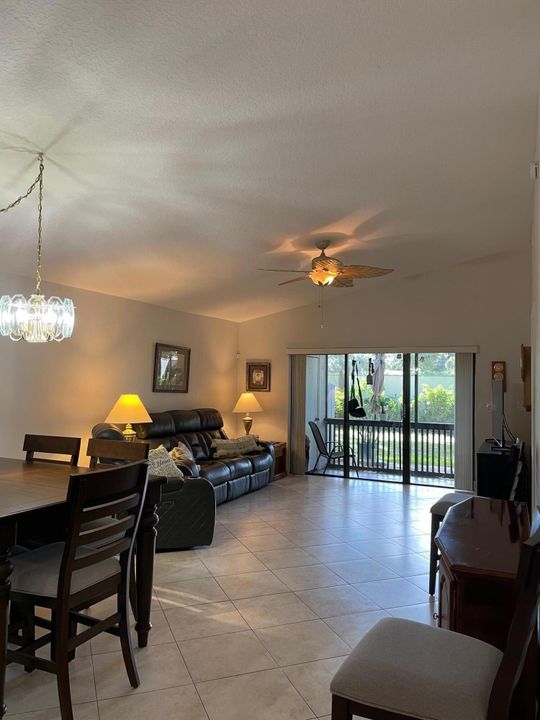 For Sale: $425,000 (2 beds, 2 baths, 1344 Square Feet)