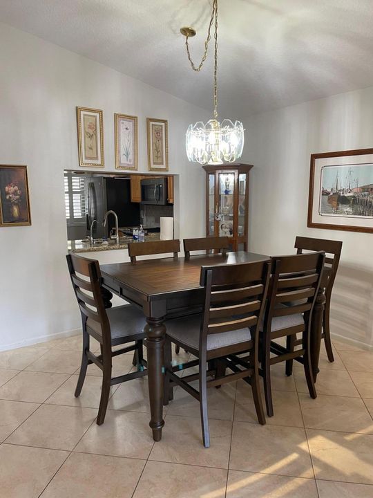 For Sale: $425,000 (2 beds, 2 baths, 1344 Square Feet)