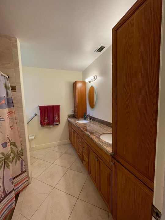 For Sale: $425,000 (2 beds, 2 baths, 1344 Square Feet)