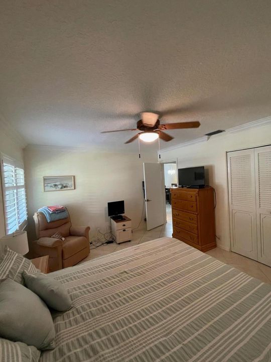 For Sale: $425,000 (2 beds, 2 baths, 1344 Square Feet)