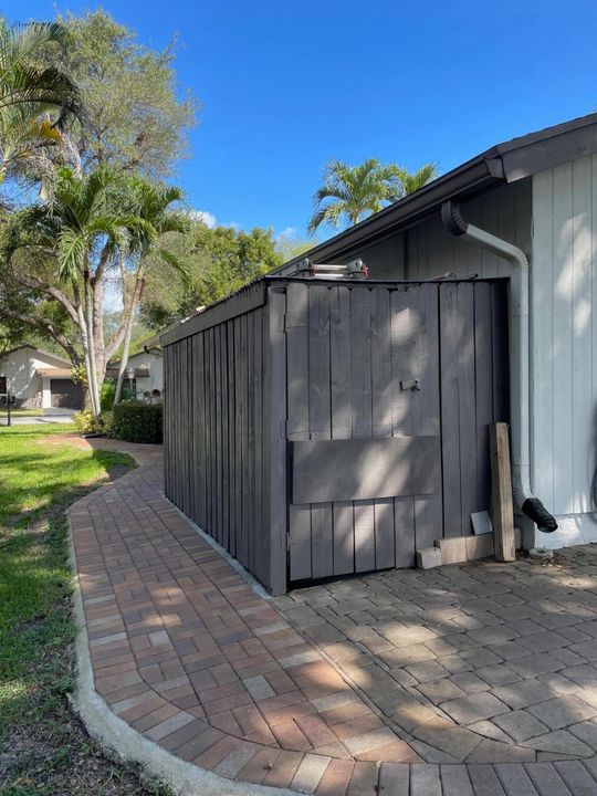 For Sale: $425,000 (2 beds, 2 baths, 1344 Square Feet)