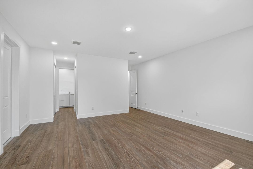 Active With Contract: $799,000 (4 beds, 3 baths, 2161 Square Feet)