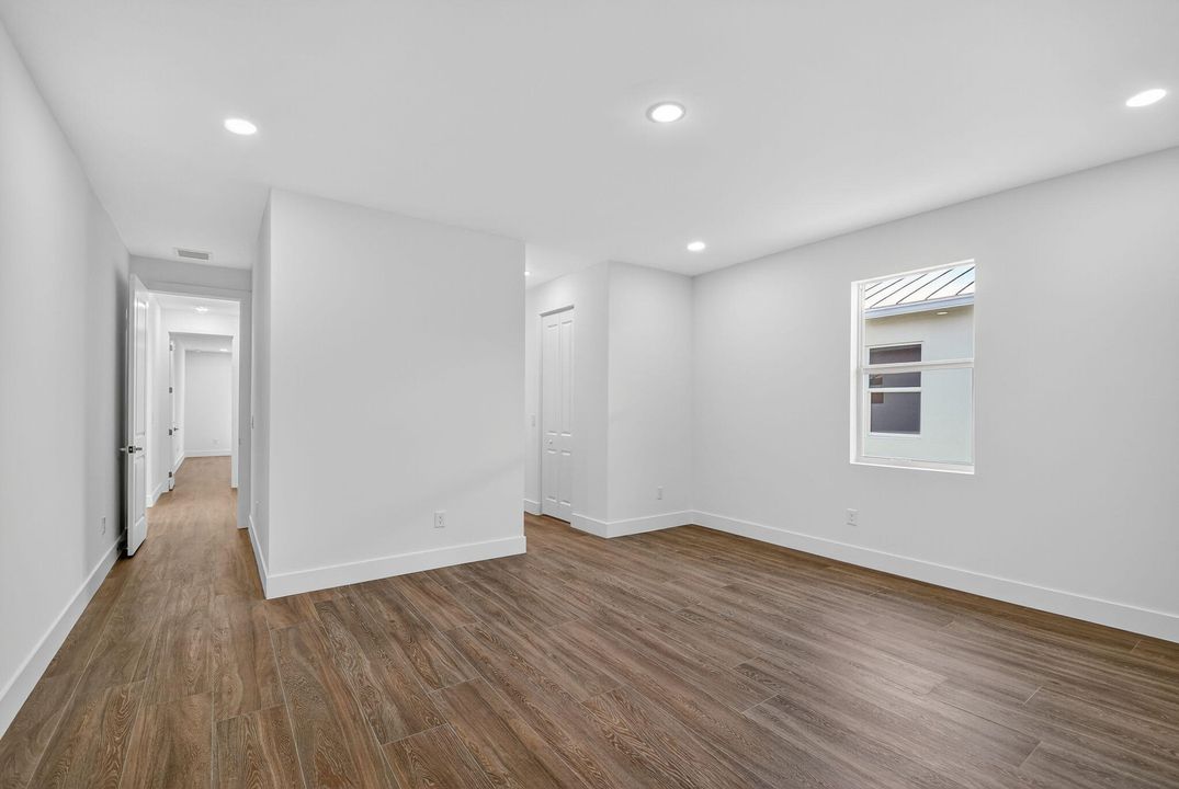 Active With Contract: $799,000 (4 beds, 3 baths, 2161 Square Feet)