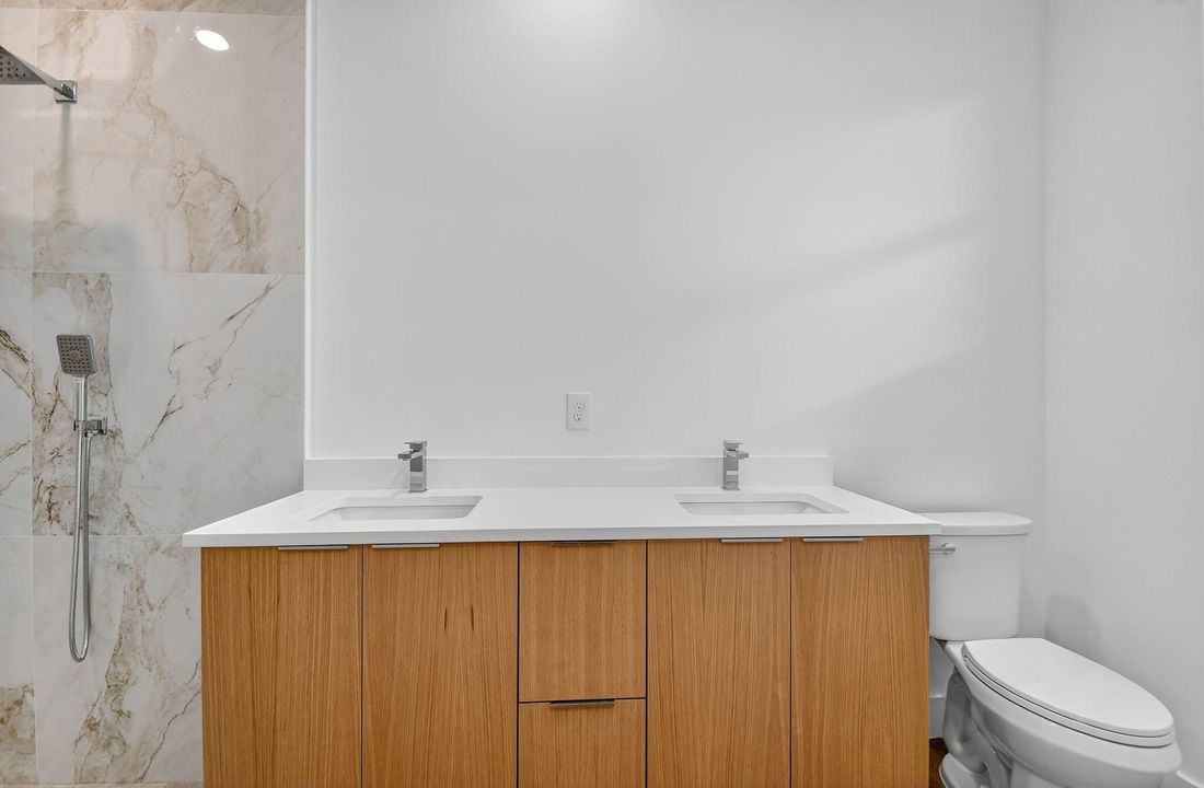 Active With Contract: $799,000 (4 beds, 3 baths, 2161 Square Feet)