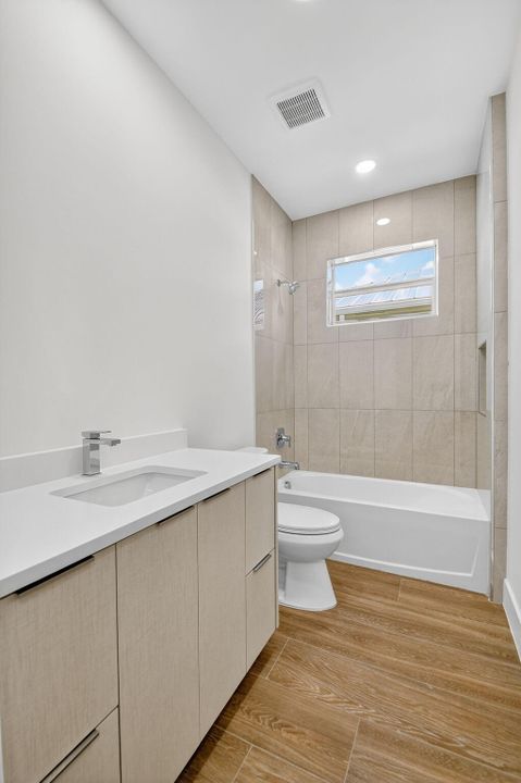 Active With Contract: $799,000 (4 beds, 3 baths, 2161 Square Feet)