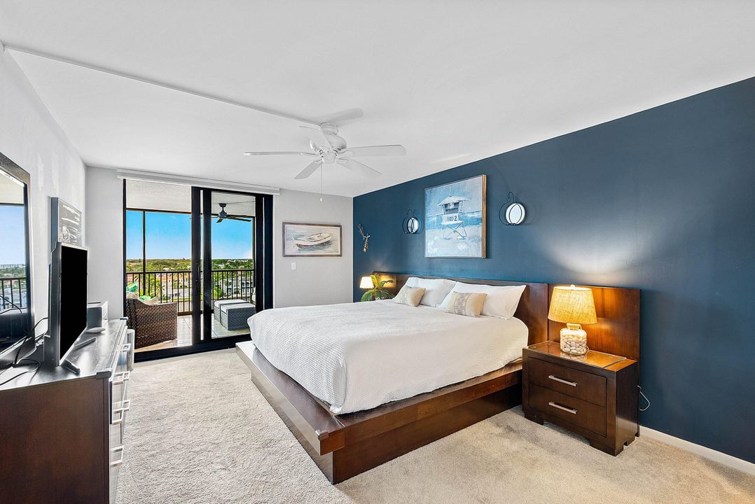 合同活跃: $827,000 (2 贝兹, 2 浴室, 1452 平方英尺)