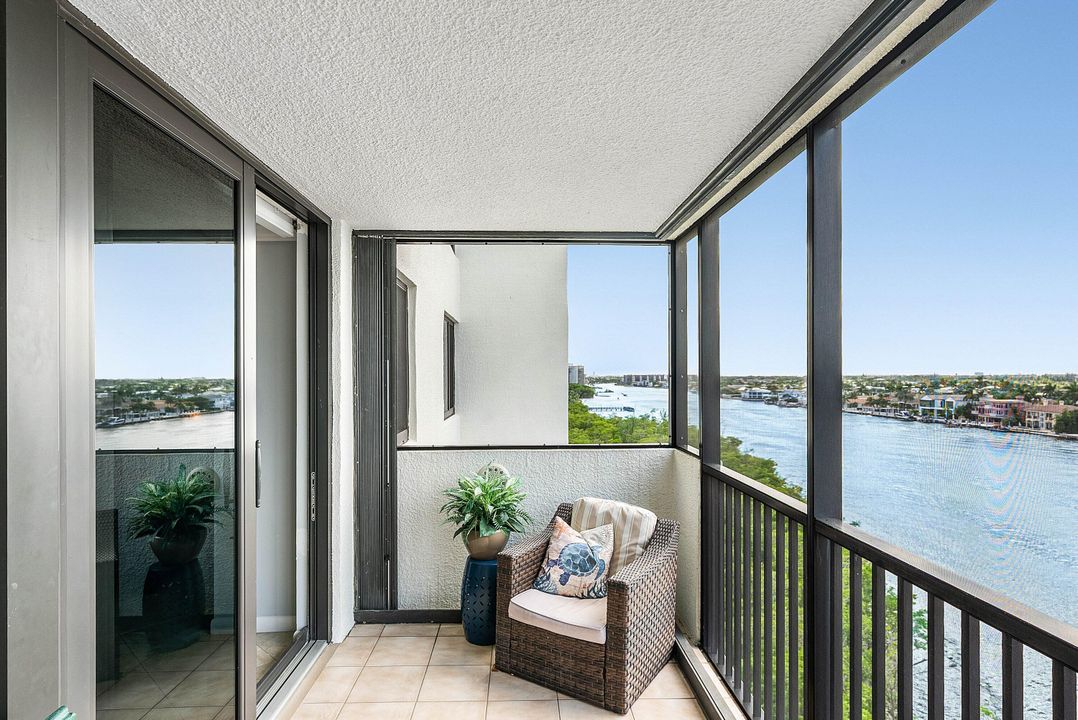 合同活跃: $827,000 (2 贝兹, 2 浴室, 1452 平方英尺)