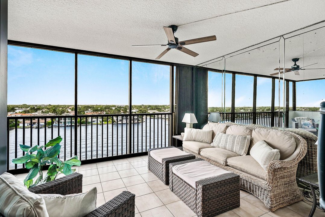 合同活跃: $827,000 (2 贝兹, 2 浴室, 1452 平方英尺)