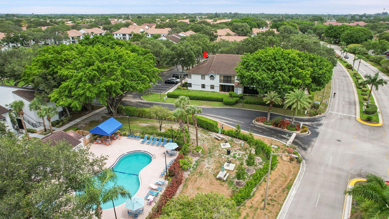 For Sale: $215,000 (3 beds, 2 baths, 1692 Square Feet)