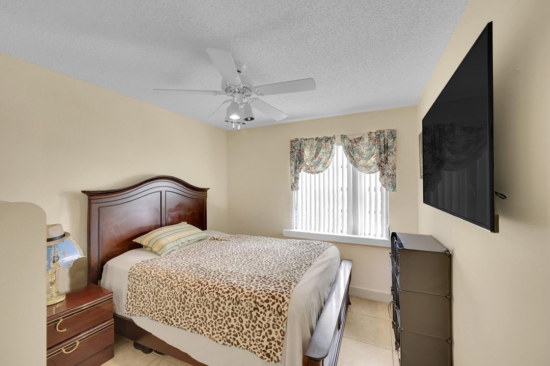 For Sale: $215,000 (3 beds, 2 baths, 1692 Square Feet)