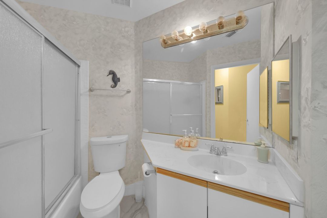 For Sale: $215,000 (3 beds, 2 baths, 1692 Square Feet)