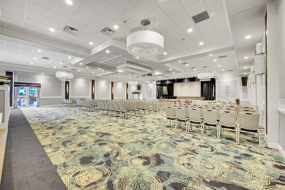 For Sale: $215,000 (3 beds, 2 baths, 1692 Square Feet)