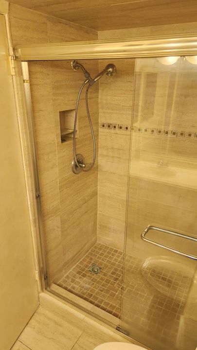 В аренду: $1,200 (1 спален, 1 ванн, 928 Квадратных фут)