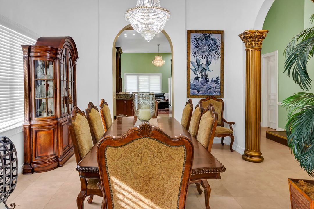 En Renta: $7,000 (7 camas, 3 baños, 4612 Pies cuadrados)