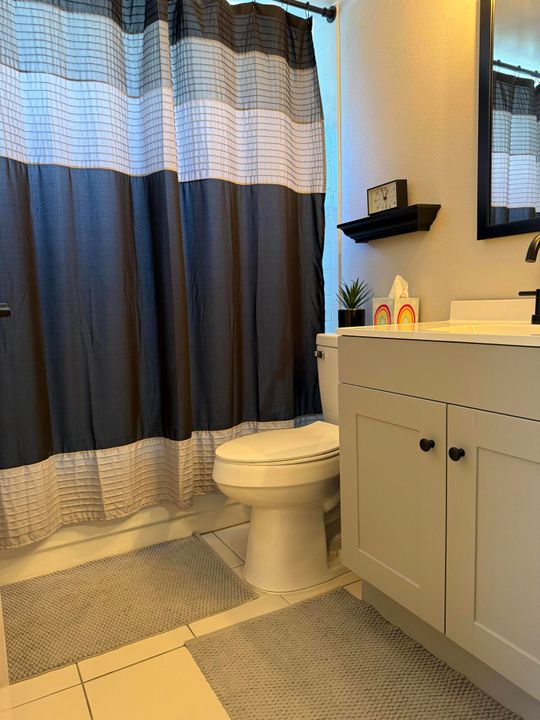 合同活跃: $359,000 (3 贝兹, 2 浴室, 1614 平方英尺)