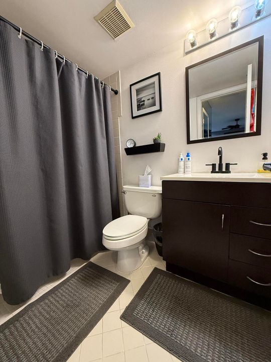 合同活跃: $359,000 (3 贝兹, 2 浴室, 1614 平方英尺)