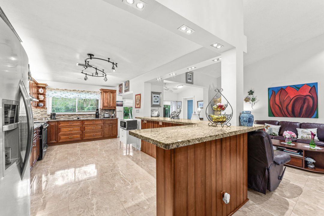 待售: $349,900 (3 贝兹, 2 浴室, 1809 平方英尺)