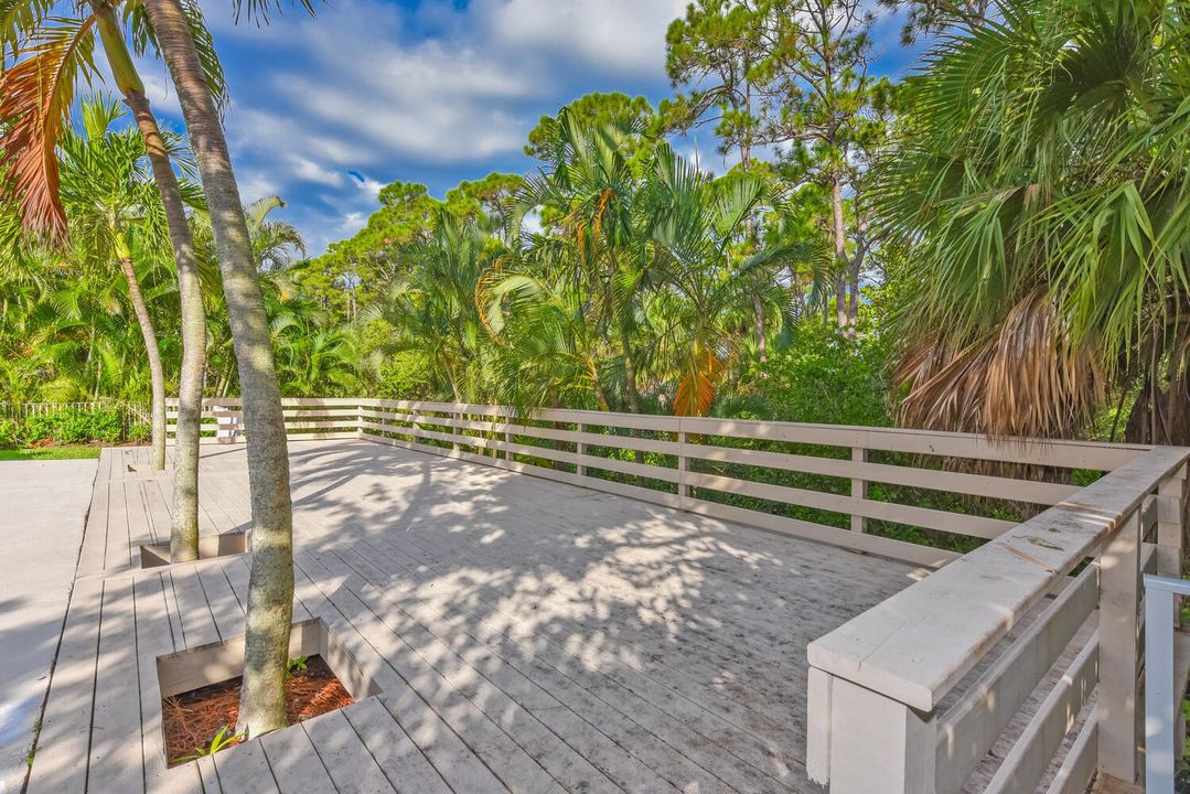 Active With Contract: $999,000 (5 beds, 4 baths, 3212 Square Feet)