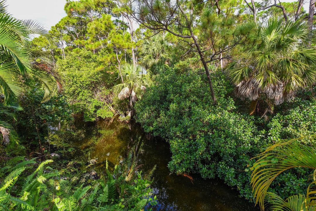 Active With Contract: $999,000 (5 beds, 4 baths, 3212 Square Feet)