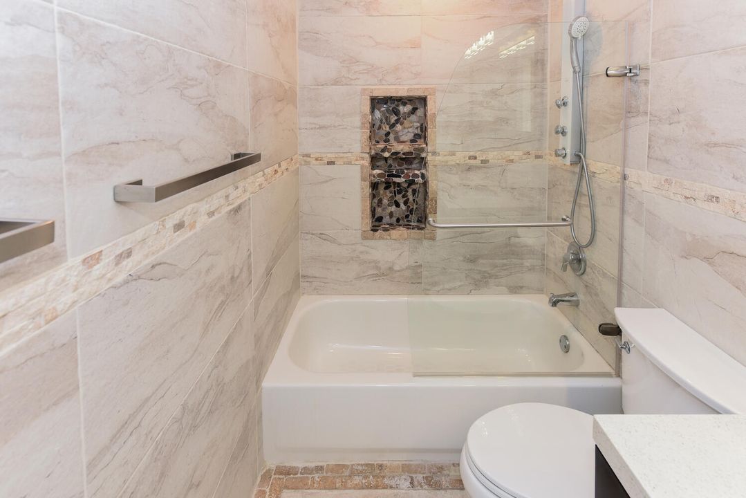 Active With Contract: $999,000 (5 beds, 4 baths, 3212 Square Feet)