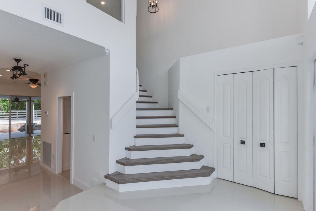 Active With Contract: $999,000 (5 beds, 4 baths, 3212 Square Feet)