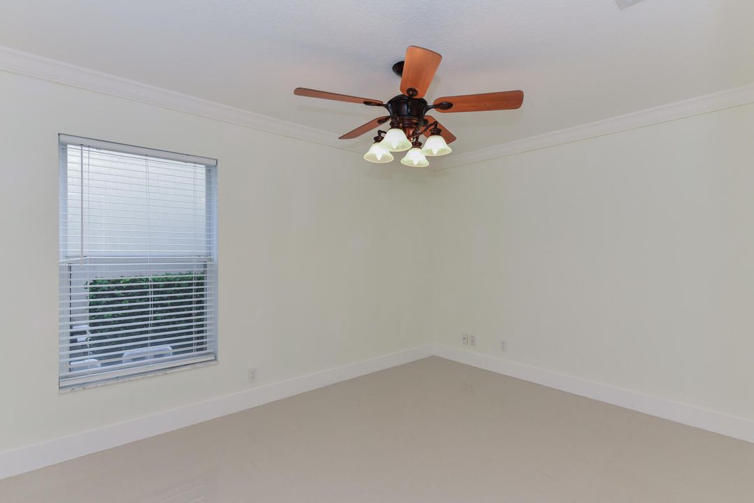 Active With Contract: $999,000 (5 beds, 4 baths, 3212 Square Feet)