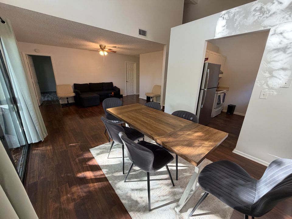 В аренду: $2,600 (3 спален, 2 ванн, 1440 Квадратных фут)