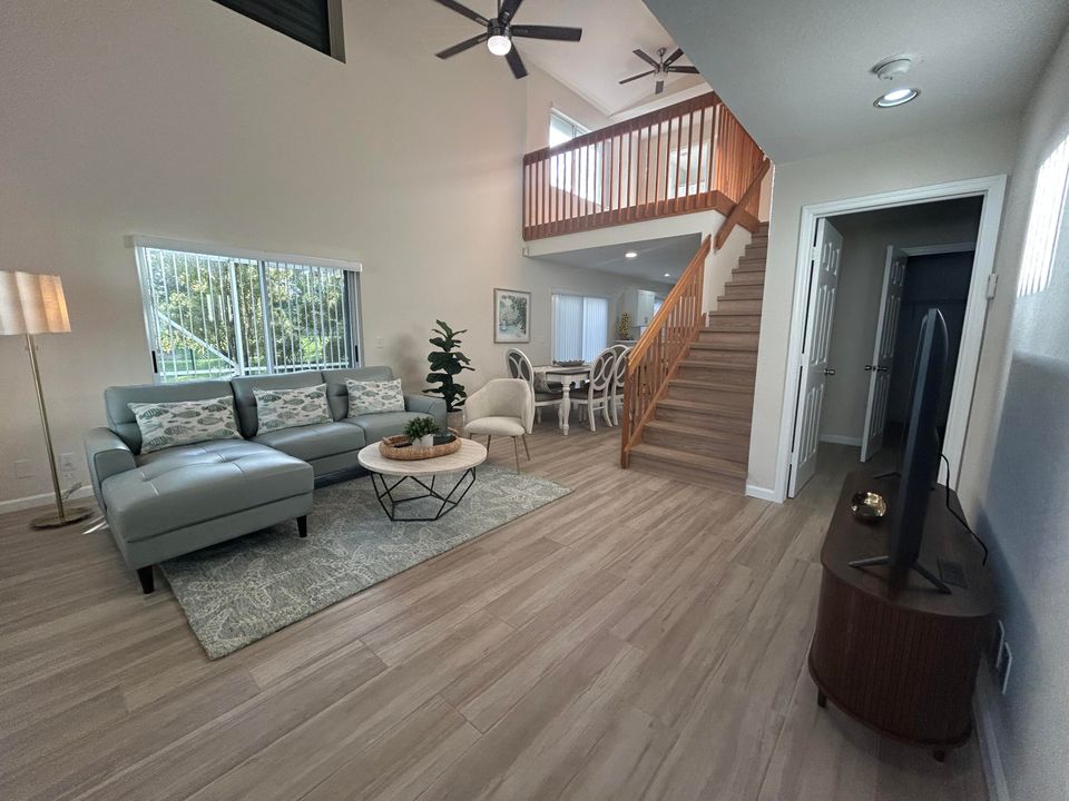 For Rent: $6,499 (3 beds, 2 baths, 1640 Square Feet)