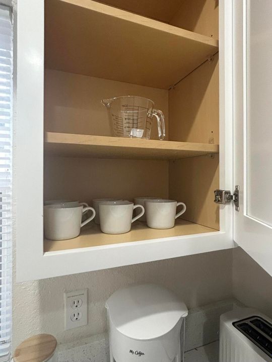 For Rent: $6,499 (3 beds, 2 baths, 1640 Square Feet)