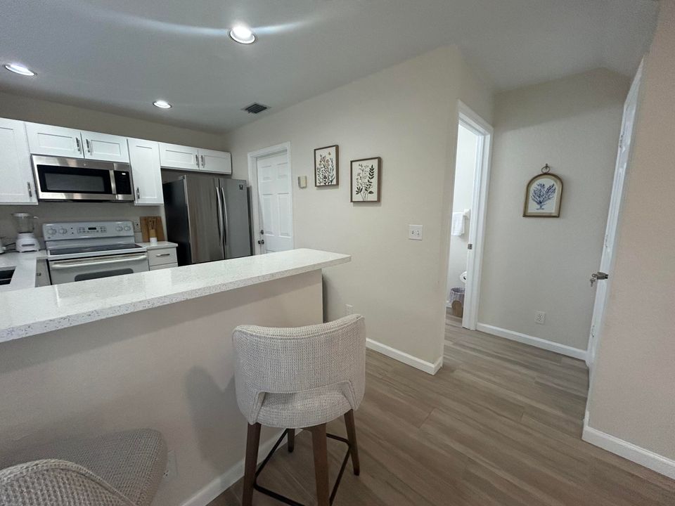 For Rent: $6,499 (3 beds, 2 baths, 1640 Square Feet)